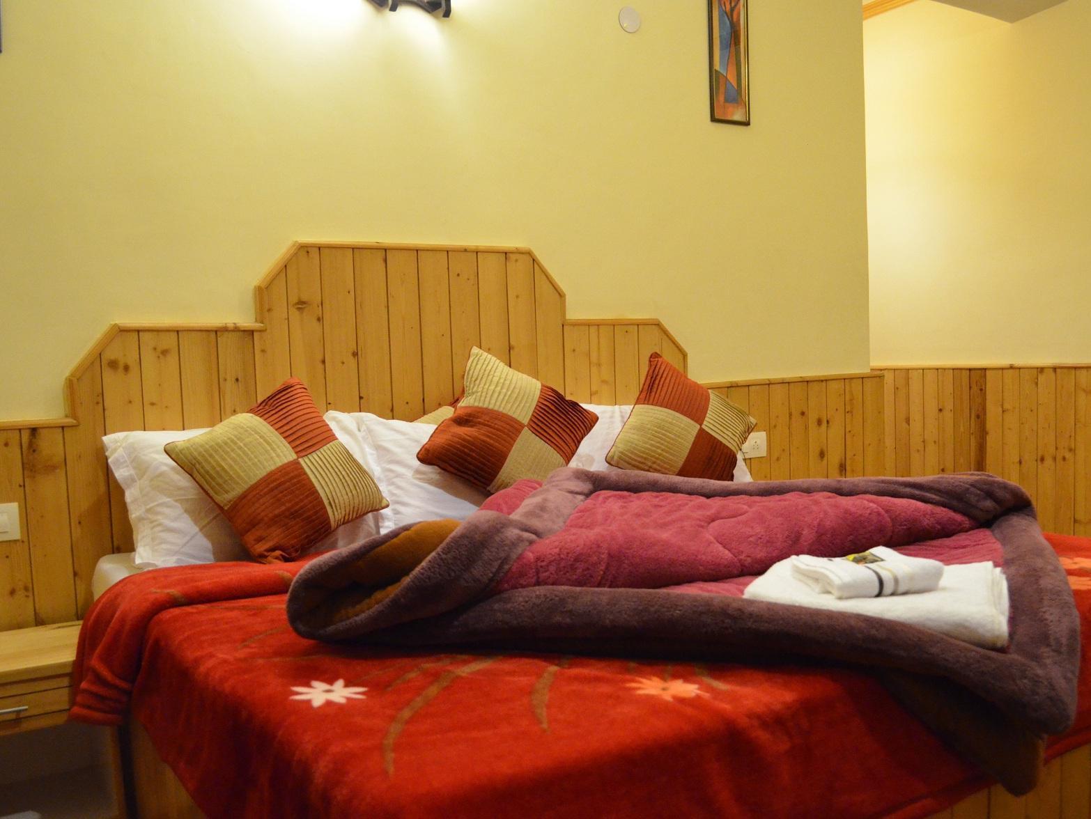 מנאלי Gezellig Inn - Tree Hill Cottages & Kanyal Villas מראה חיצוני תמונה