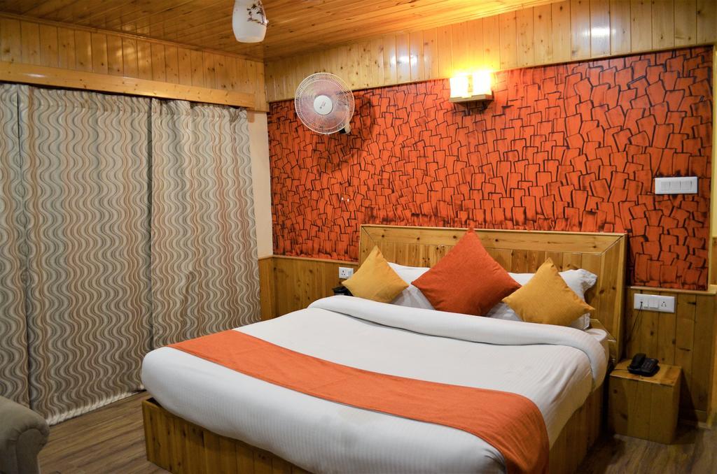 מנאלי Gezellig Inn - Tree Hill Cottages & Kanyal Villas מראה חיצוני תמונה