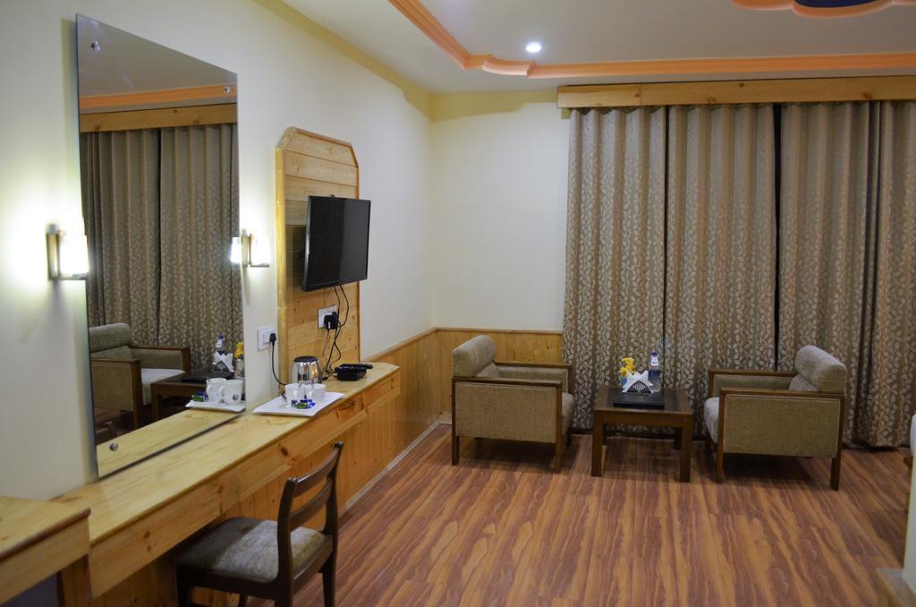 מנאלי Gezellig Inn - Tree Hill Cottages & Kanyal Villas מראה חיצוני תמונה