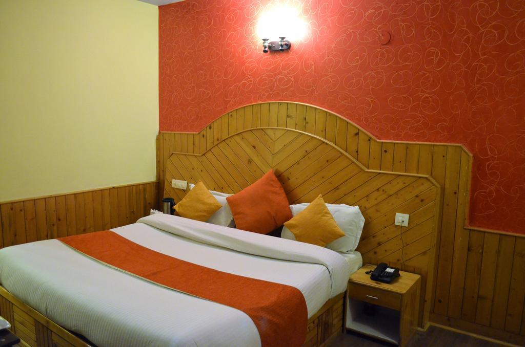 מנאלי Gezellig Inn - Tree Hill Cottages & Kanyal Villas מראה חיצוני תמונה